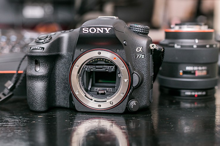 Sony A77 II (11).jpg